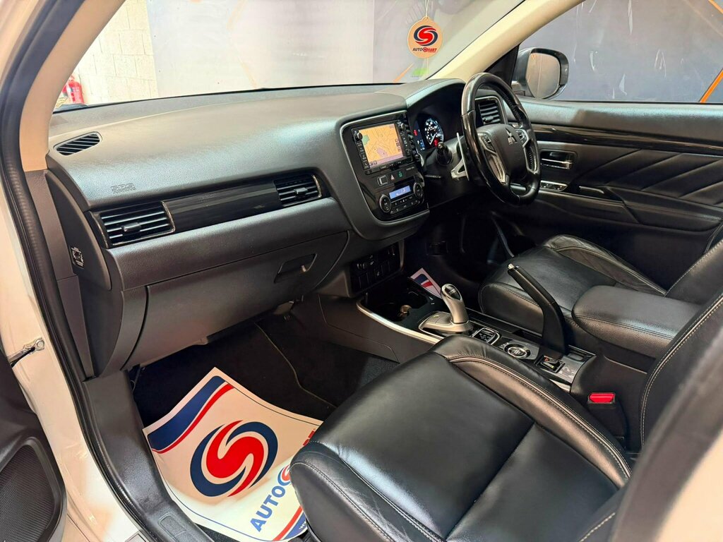 Mitsubishi Outlander Gx5h White #9