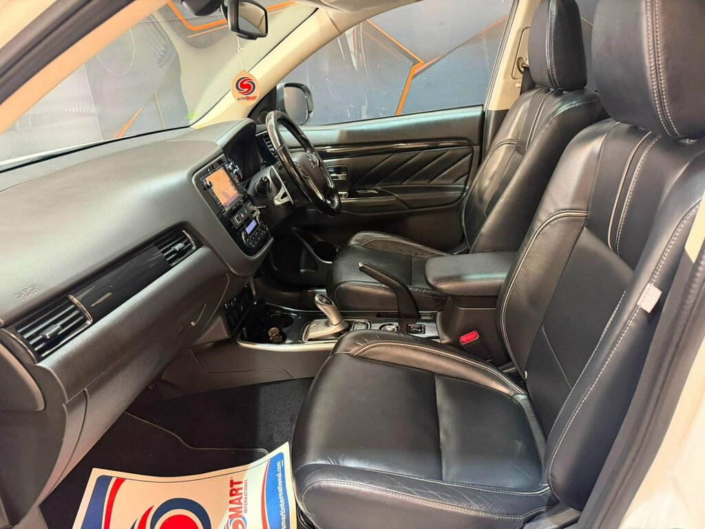 Mitsubishi Outlander Gx5h White #11