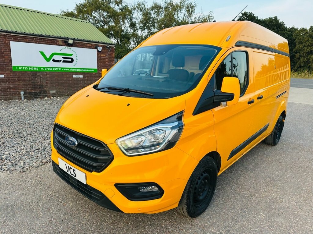 Ford Transit Custom 2L Trend White