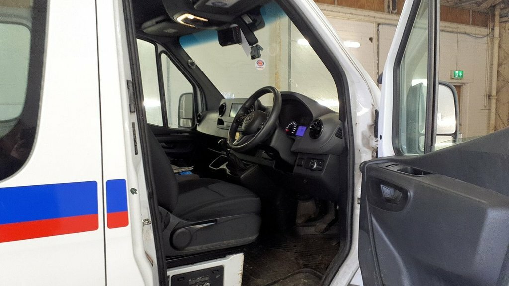 Mercedes-Benz Sprinter Diesel White #2