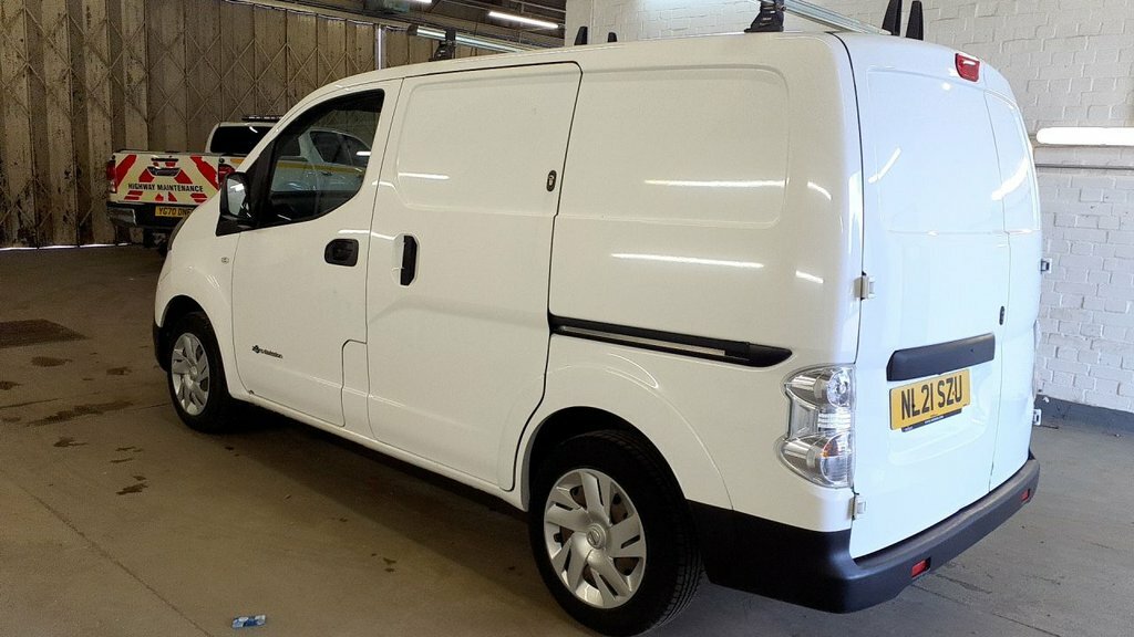 Nissan e-NV200 Mpv White #3