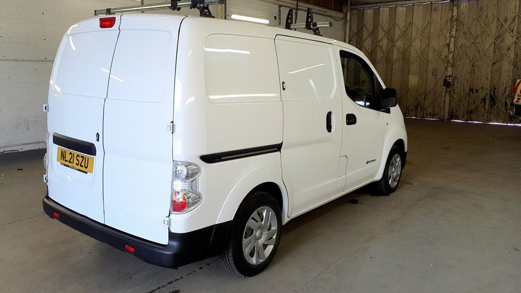 Nissan e-NV200 Mpv White #4