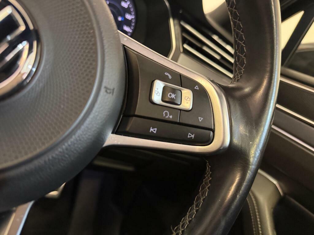 Volkswagen Passat Passat Gt Tdi Bluemotion Technology White #19