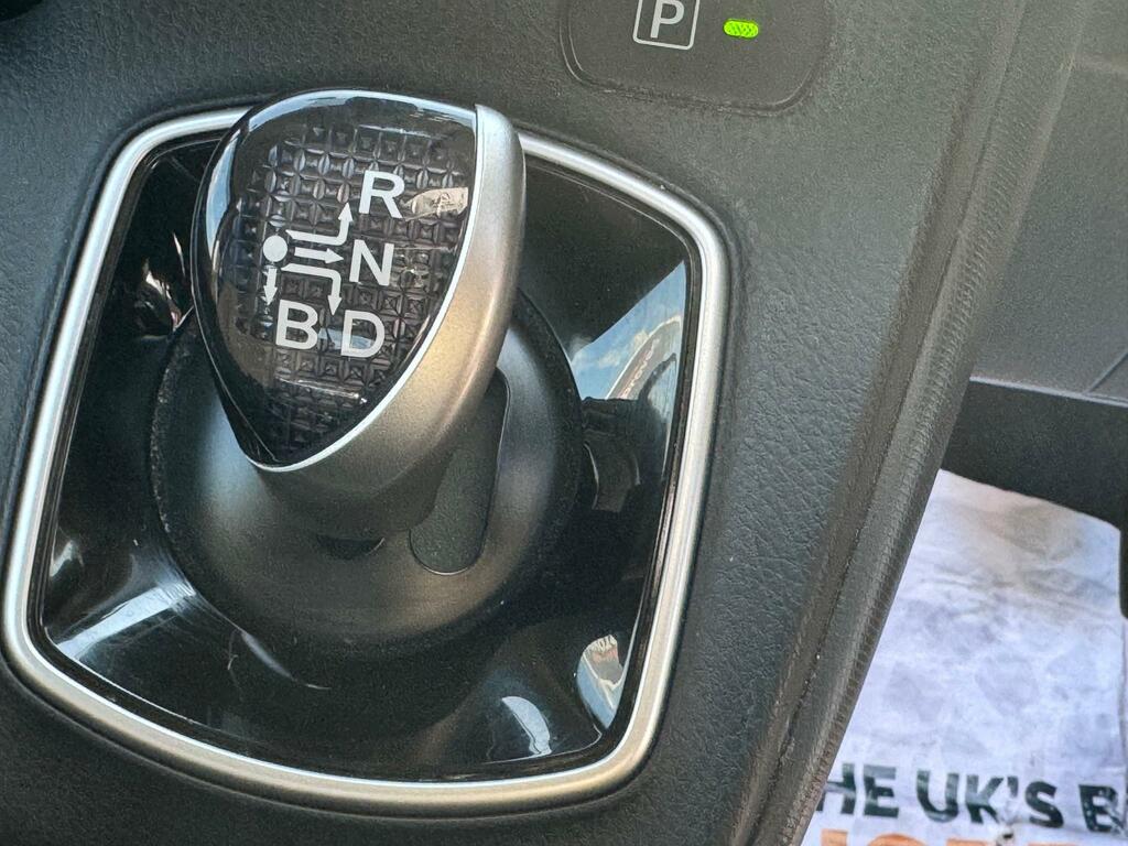 Toyota Voxy Toyota Voxy Hybrid 1.8L 7 Seat Euro 6, White #8