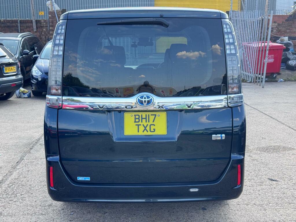 Toyota Voxy 1.8 Vvt-h Hybrid Mpv Cvt 7 Seats Blue #6