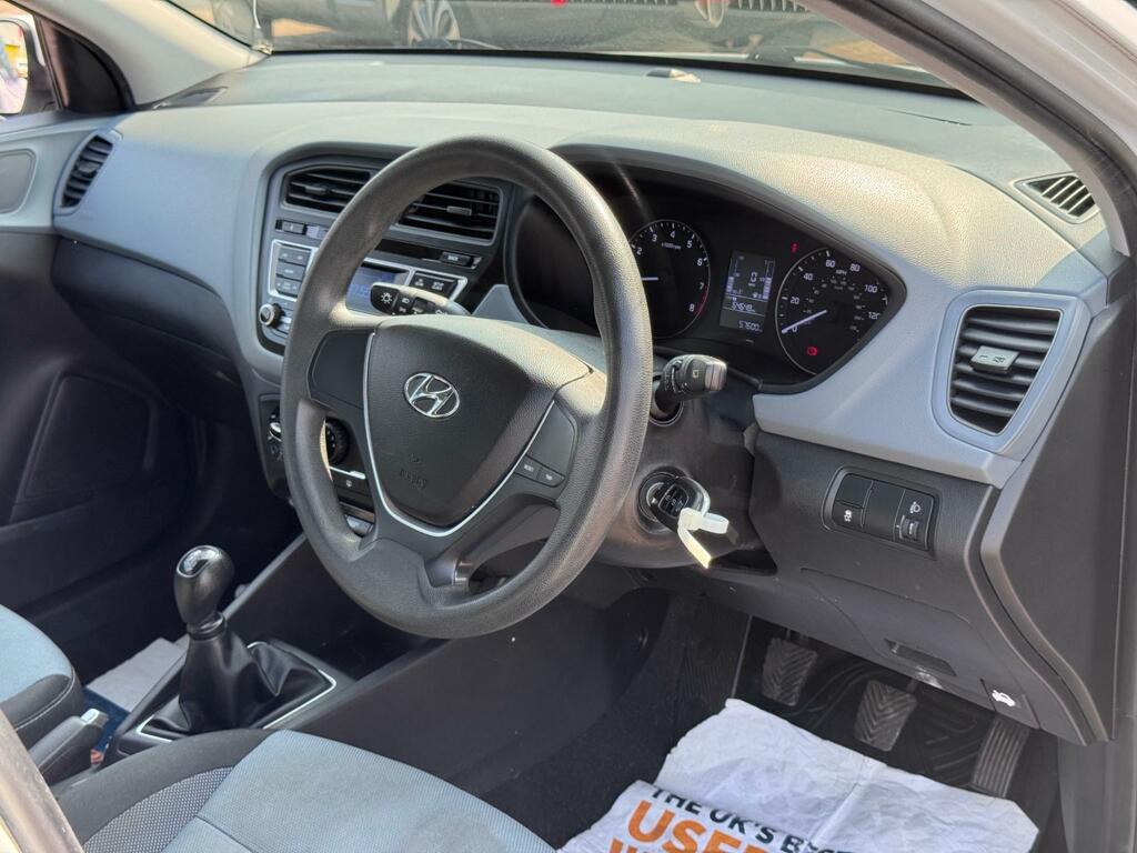 Hyundai I20 S Mpi White #4