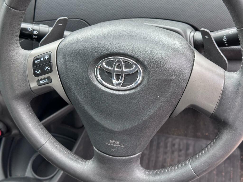 Toyota Yaris D-4d Tr Hatchback Red #10