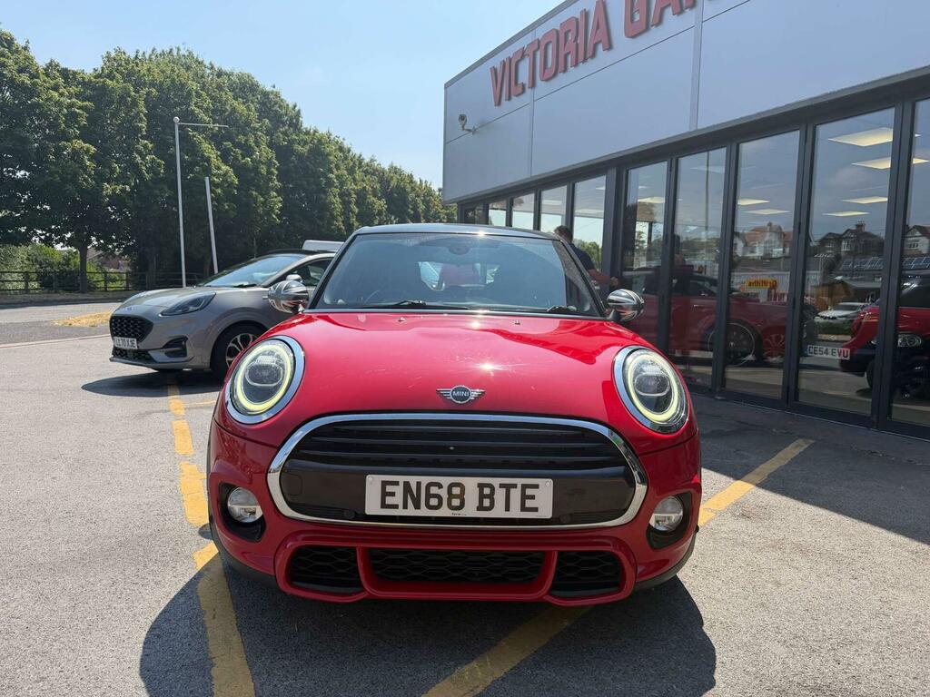 Mini Hatch 1.5 Cooper Sport Steptronic Euro 6 Ss Red