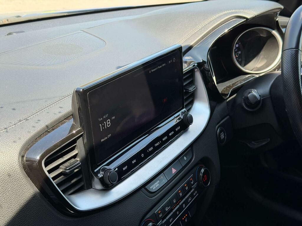 Kia Ceed Silver #18