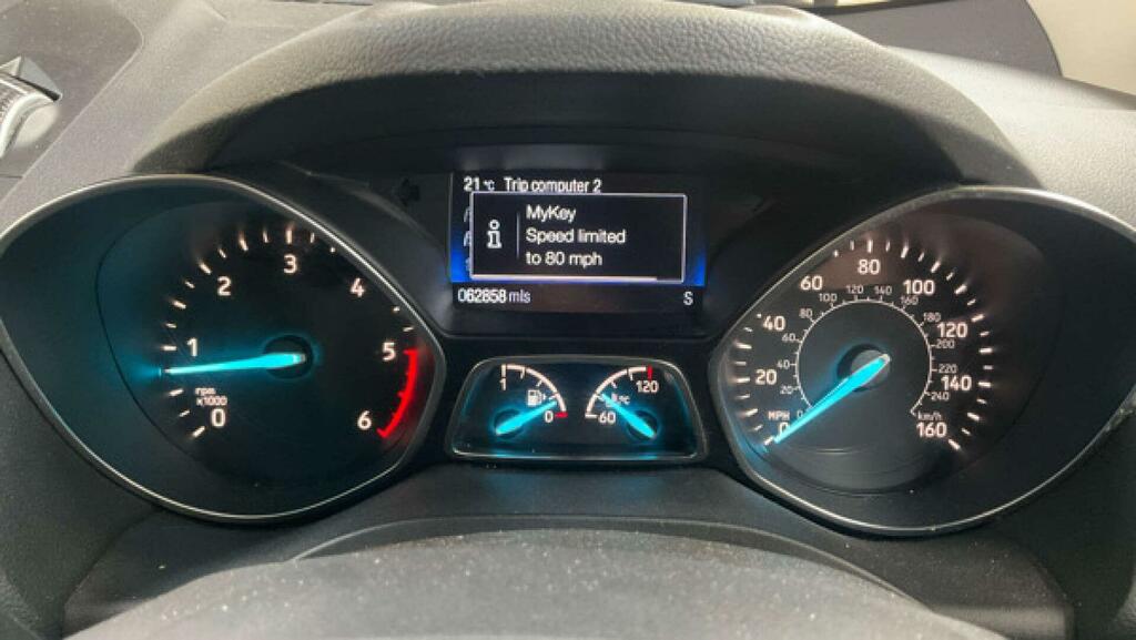 Ford Kuga 2.0 Tdci 180 Titanium Edition Silver #11