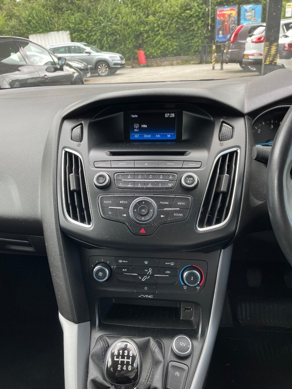 Ford Focus 1.5 Turbo Tdci, Zetec S Edition, 5Dr, White #14