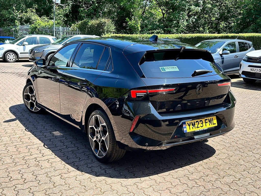 Vauxhall Astra Turbo D Ultimate Black #3