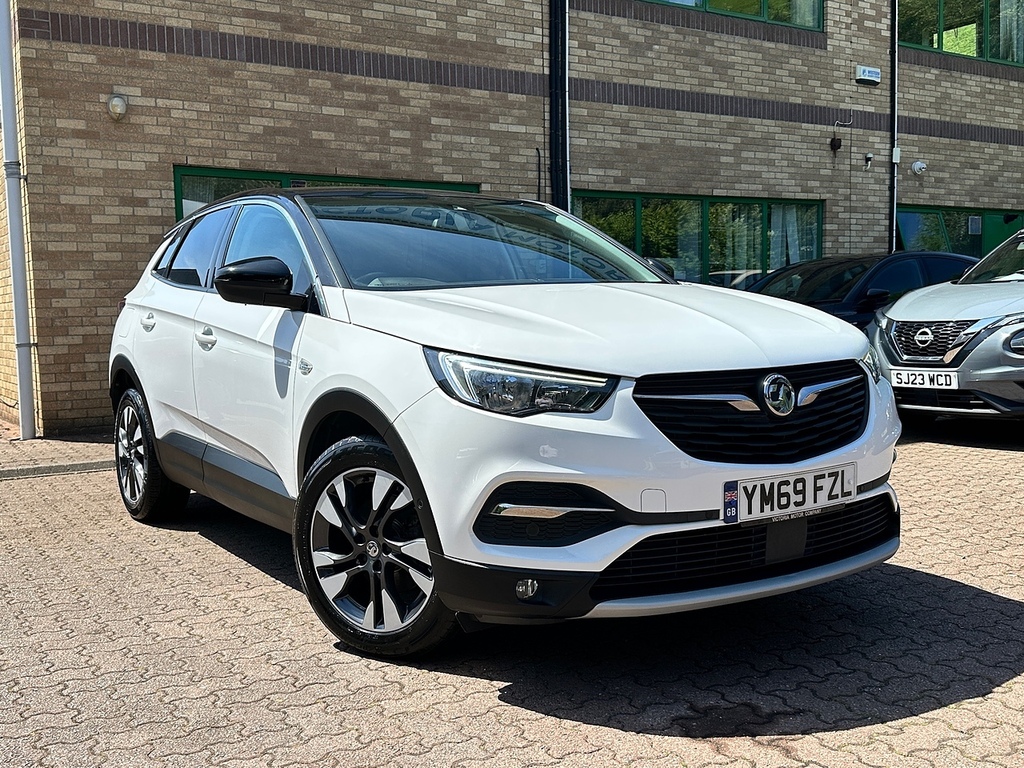 Vauxhall Grandland X Turbo D Sri Nav White