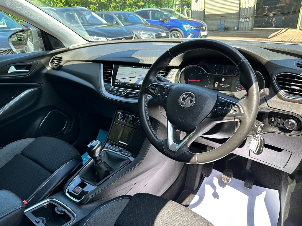 Vauxhall Grandland X Turbo D Sri Nav White #6