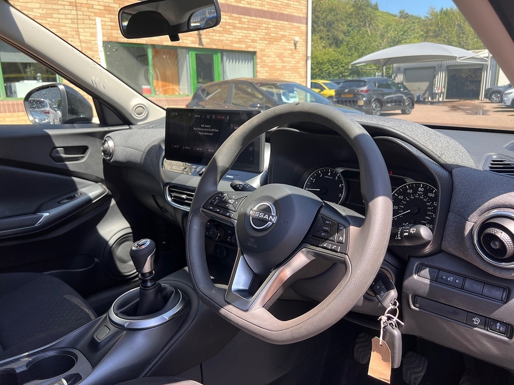 Nissan Juke Dig-t Acenta Premium VU75ZKM Grey #6
