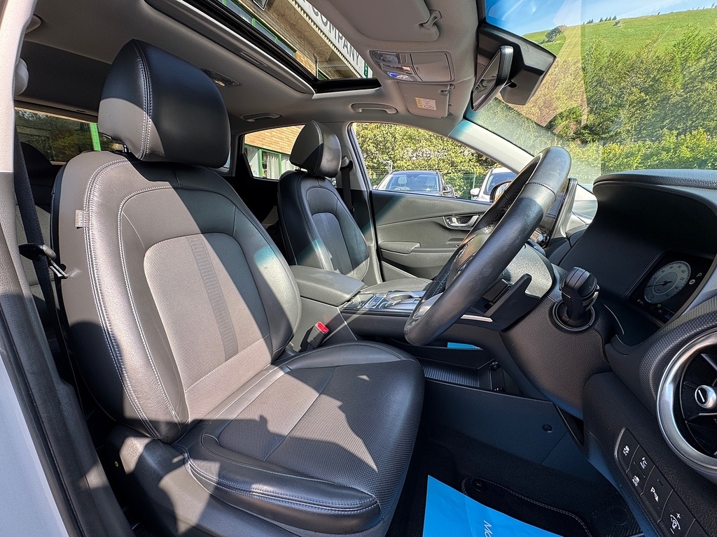 Hyundai Kona Ultimate Grey #2