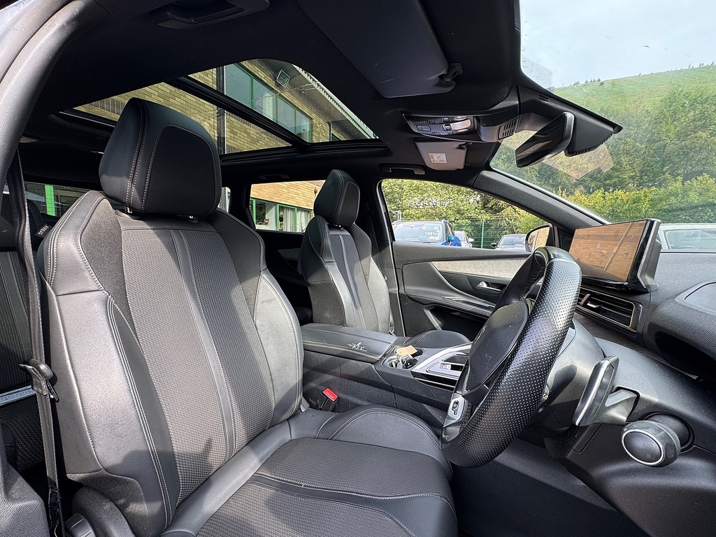 Peugeot 5008 Bluehdi Gt EO23FMA Black #2