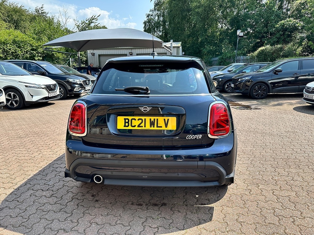 Mini Hatch Cooper Exclusive Black #4