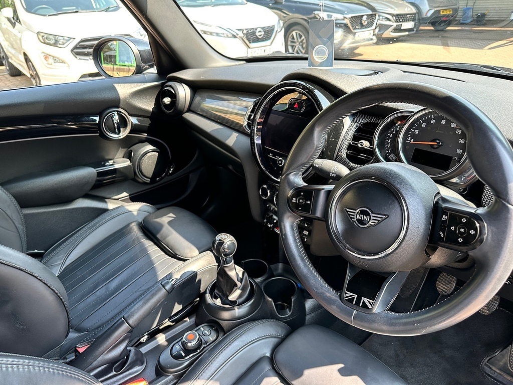 Mini Hatch Cooper Exclusive Black #5