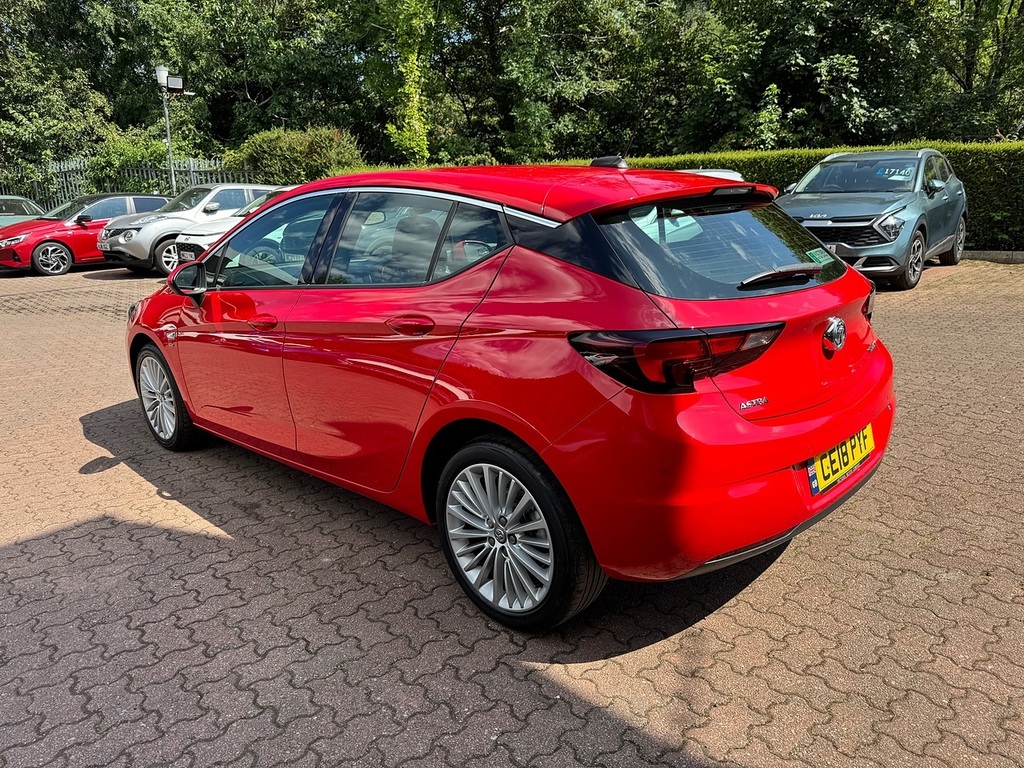 Vauxhall Astra Astra Elite Turbo Red #3