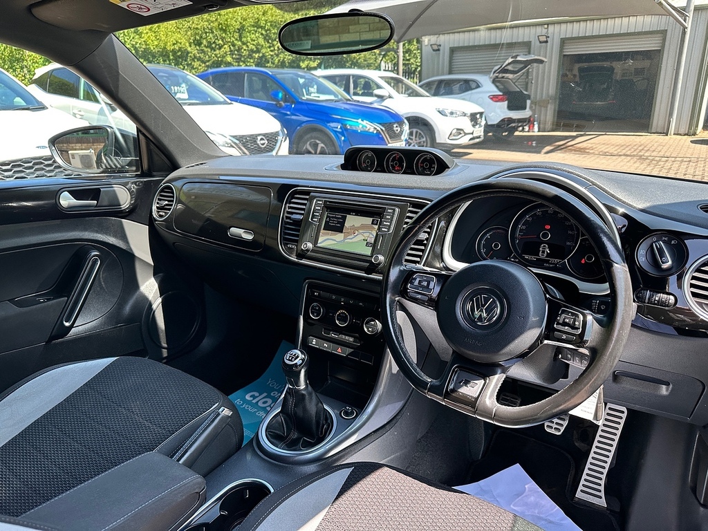 Volkswagen Beetle Tdi Bluemotion Tech R-line Black #6