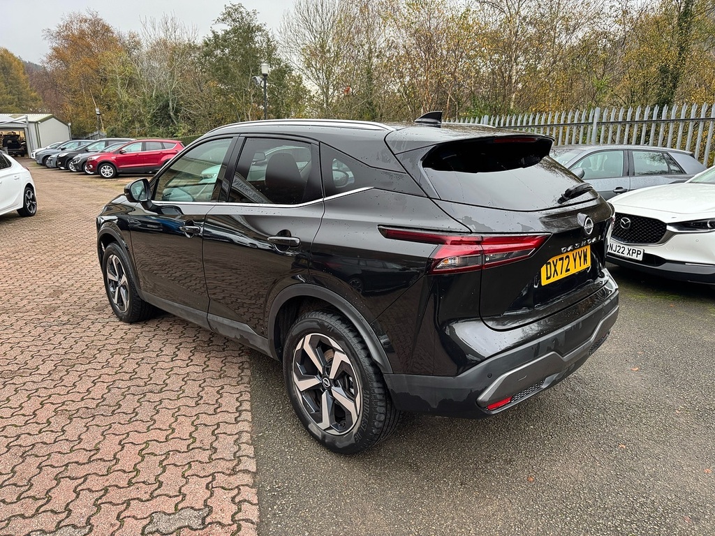 Nissan Qashqai Dig-t Mhev N-connecta Glass Roof DX72YYW Black #3