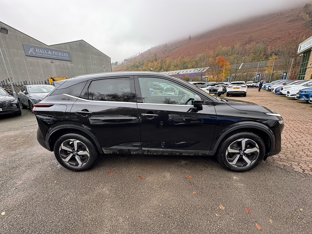 Nissan Qashqai Dig-t Mhev N-connecta Glass Roof DX72YYW Black #4