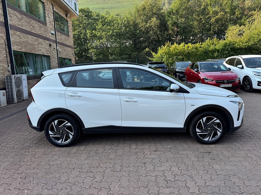 Hyundai Bayon T-gdi Mhev Se Connect White #3