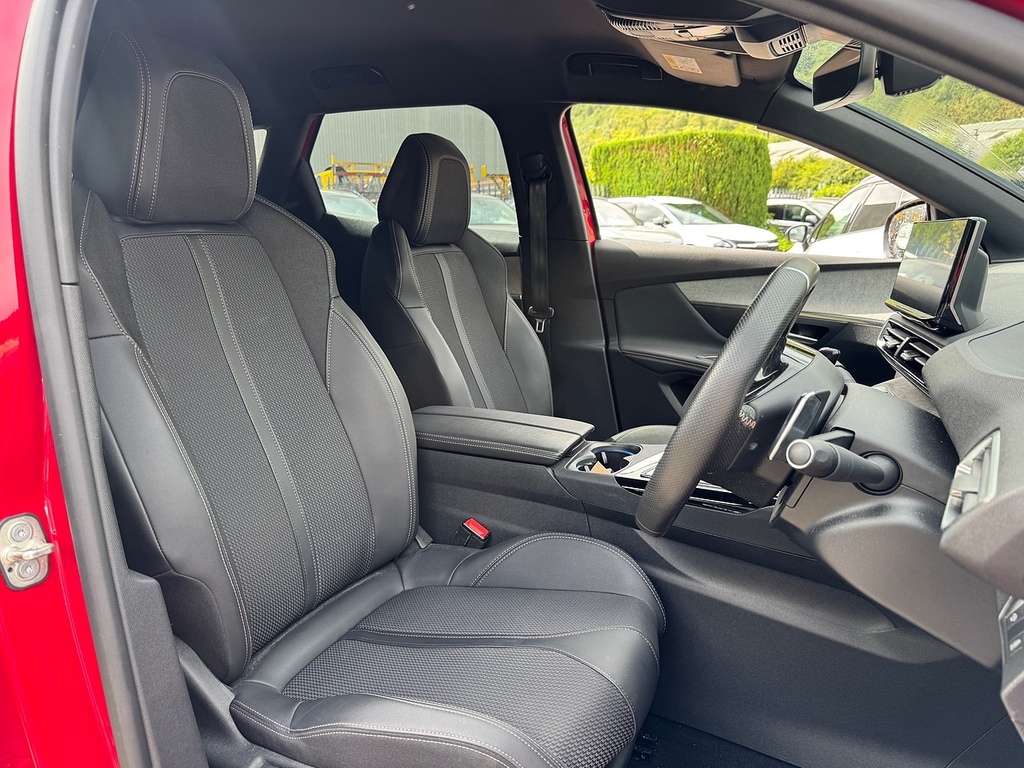 Peugeot 3008 Puretech Gt WD23BJZ Red #2