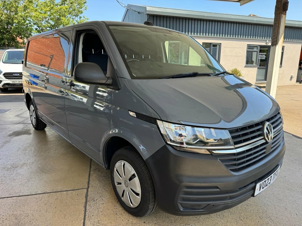 Volkswagen Transporter 2L Startline VO23TFU Grey