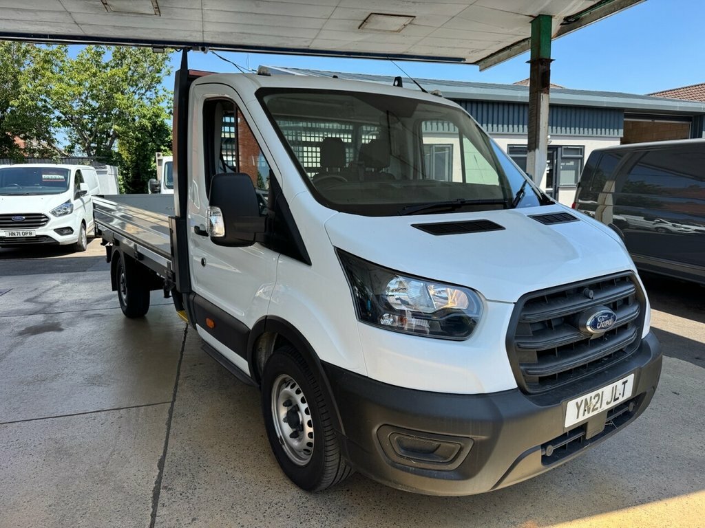 Ford Transit Custom 2L Leader White