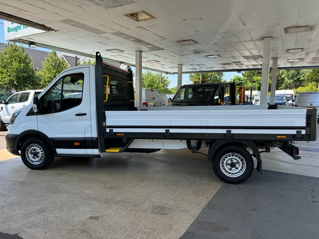 Ford Transit Custom 2L Leader YN21JLT White #4