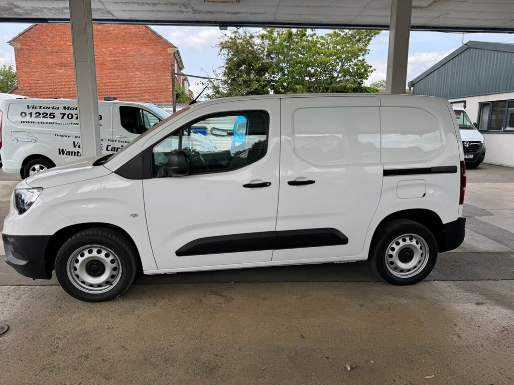 Vauxhall Combo 1.5L Dynamic VN71EDU White #3