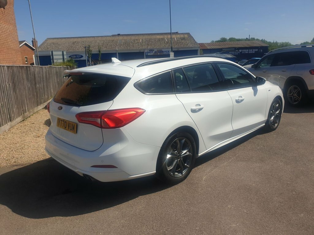 Ford Focus 1.5L St-line YT70VUM White #5