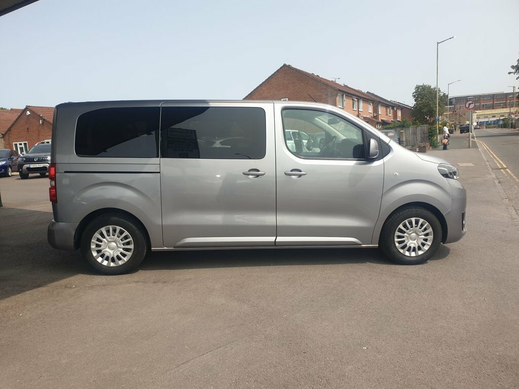 Toyota Proace Verso 1.5L Shuttle Grey #5