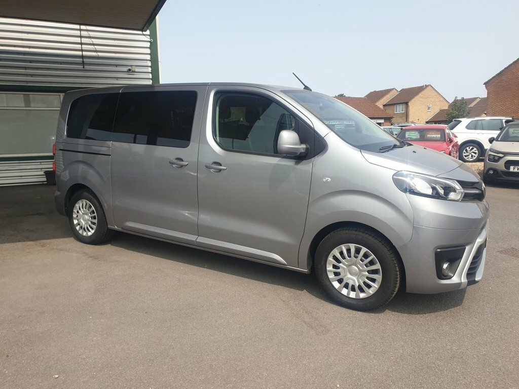 Toyota Proace Verso 1.5L Shuttle Grey