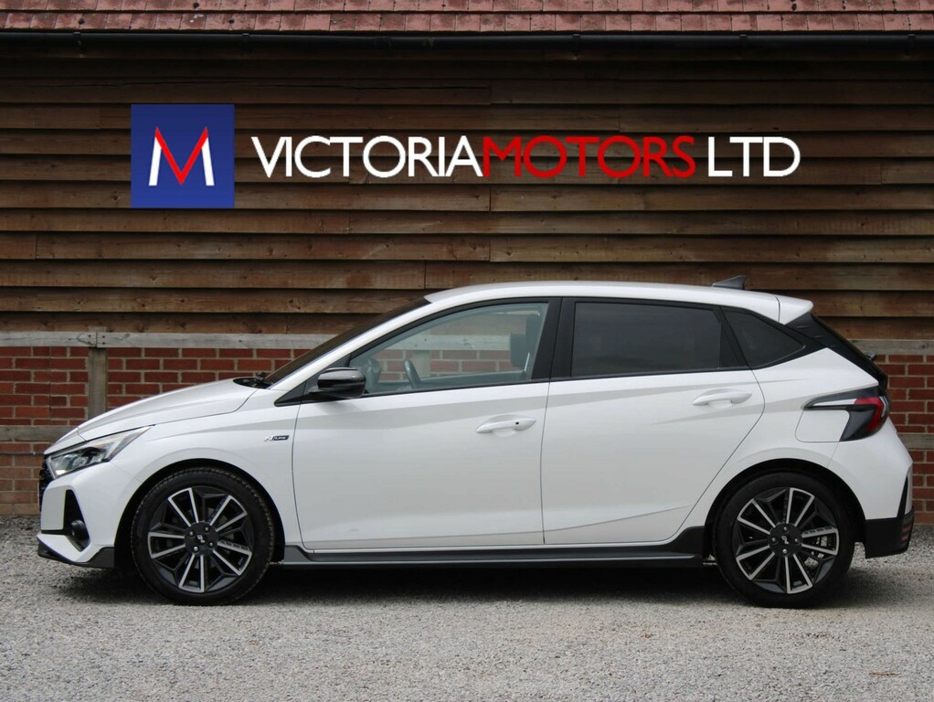Hyundai I20 1.0T Gdi 48V Mhd 120 N Line Dct Hatchback Petr White #2