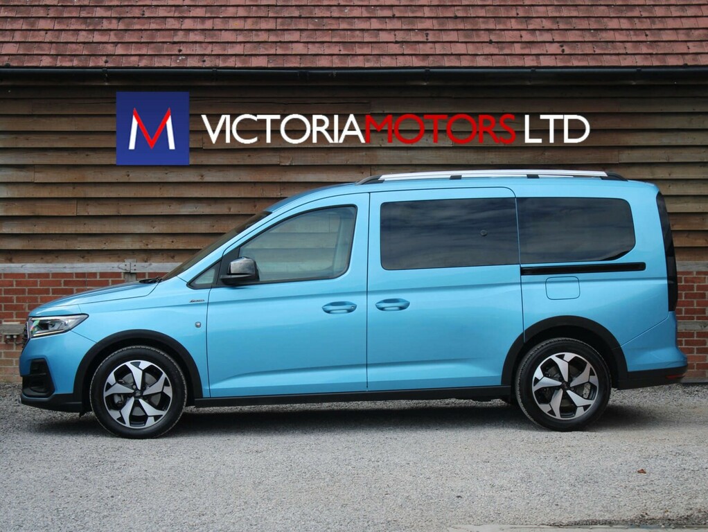 Ford Tourneo Connect 2.0 Ecoblue Active 7 Seat Mpv Blue #2