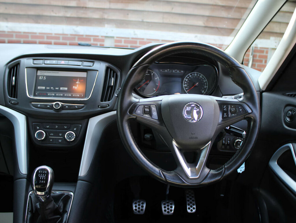 Vauxhall Zafira Tourer 1.4 T Sri 7 Seater Mpv #6