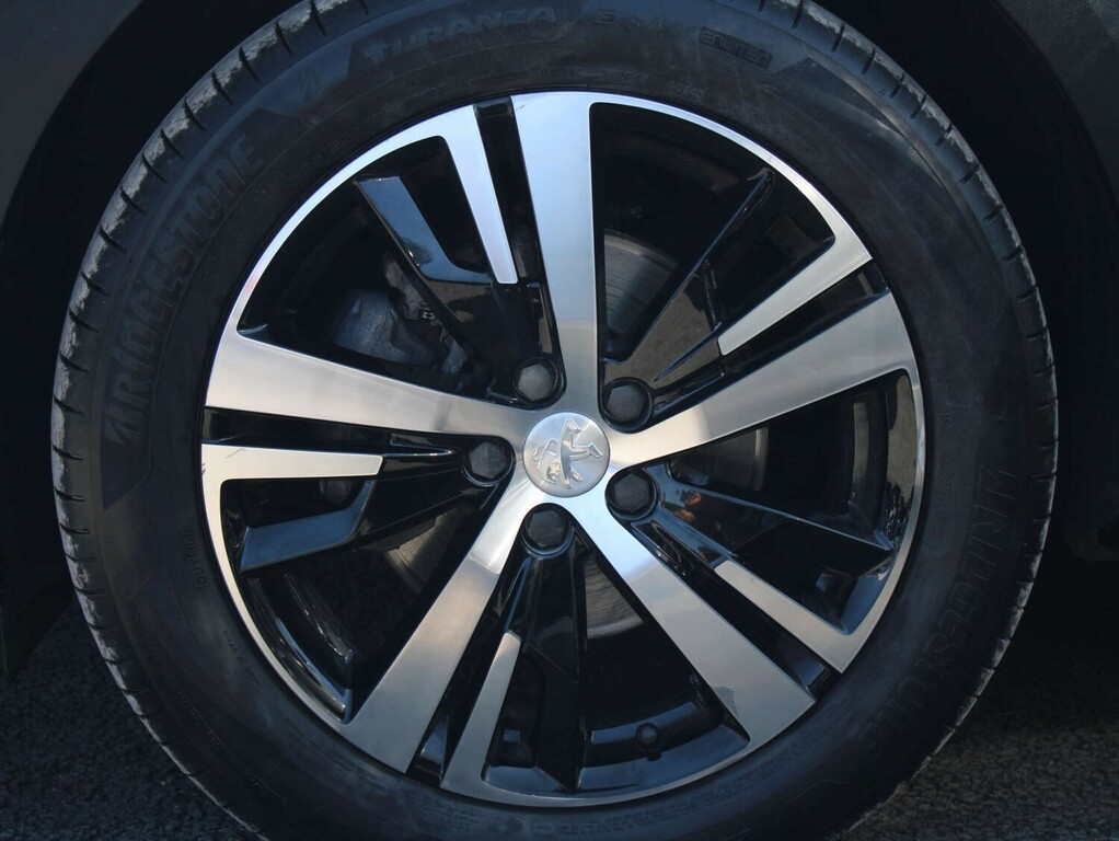 Peugeot 3008 1.5 Bluehdi Gt Hatchback Grey #5
