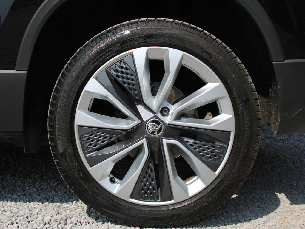 Skoda Karoq 1.5 Tsi Se L Estate Black #5