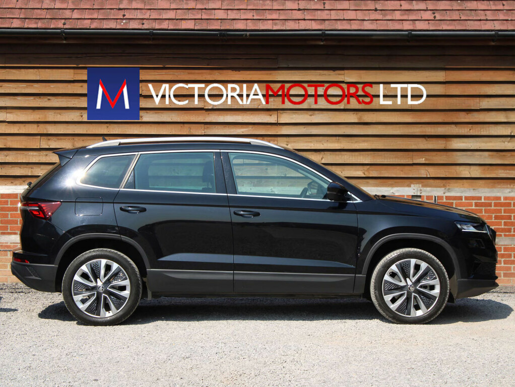 Skoda Karoq 1.5 Tsi Se L Estate Black #4