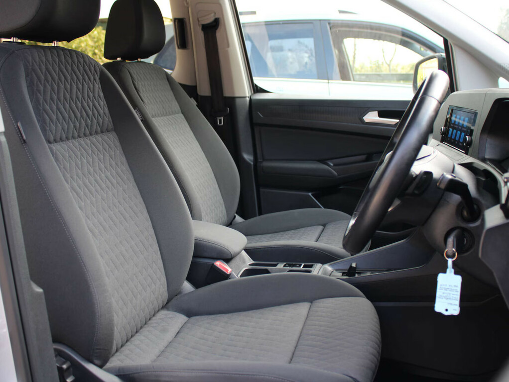 Volkswagen Caddy Maxi Life Caddy Maxi C20 Life Tdi Black #9