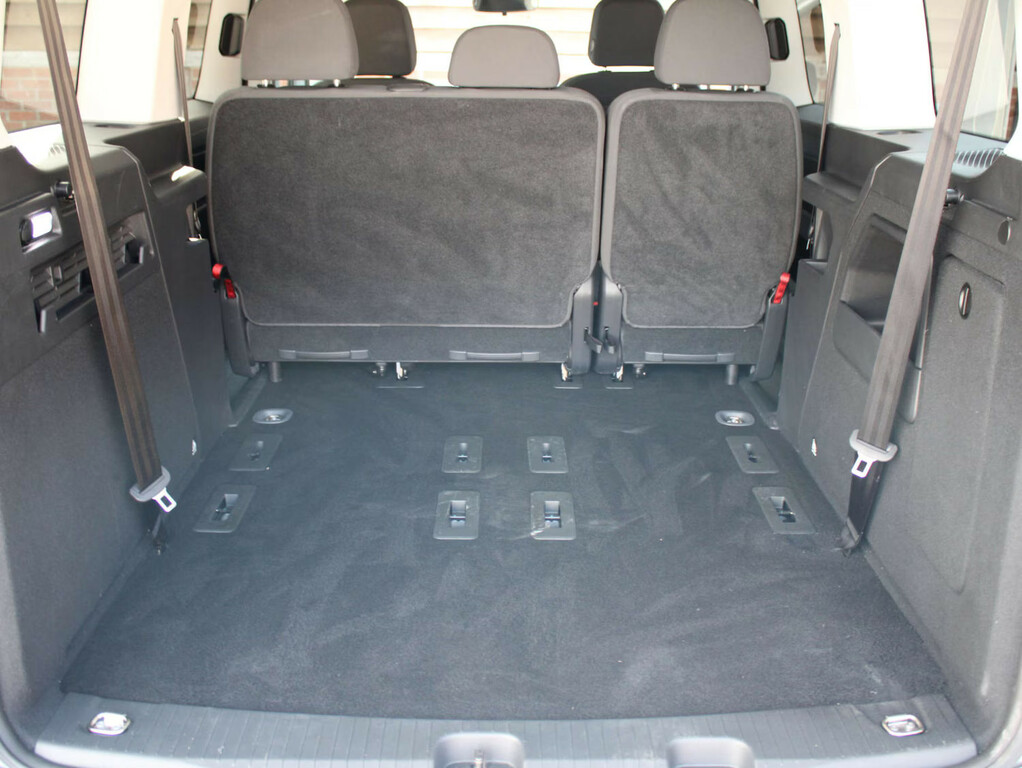 Volkswagen Caddy Maxi Life Caddy Maxi C20 Life Tdi Black #14