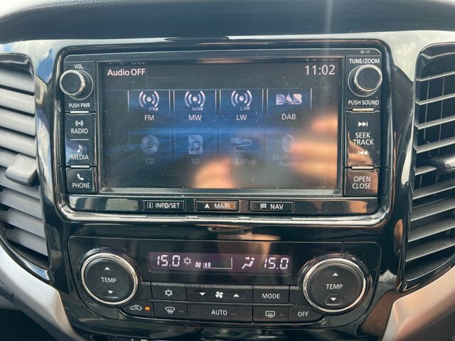 Mitsubishi L200 Double Cab Di-d 178 Titan 4Wd White #22
