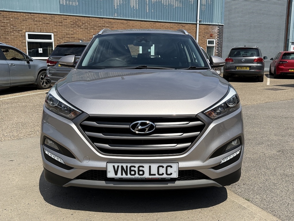 Hyundai Tucson 2.0 Crdi Premium Se 4Wd Euro 6 Grey #6