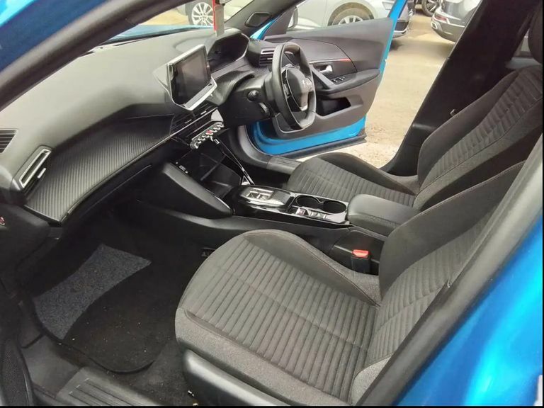 Peugeot e-2008 Active Premium Plus Blue #2