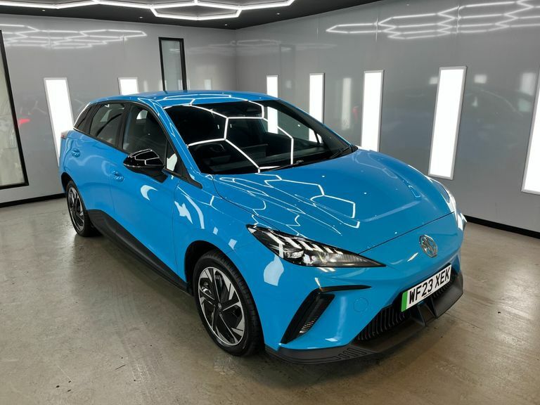 MG MG4 Se Blue