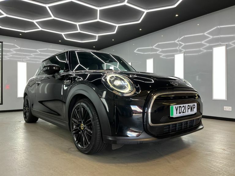Mini Hatch Cooper S Level 2 K888KWX Black #2