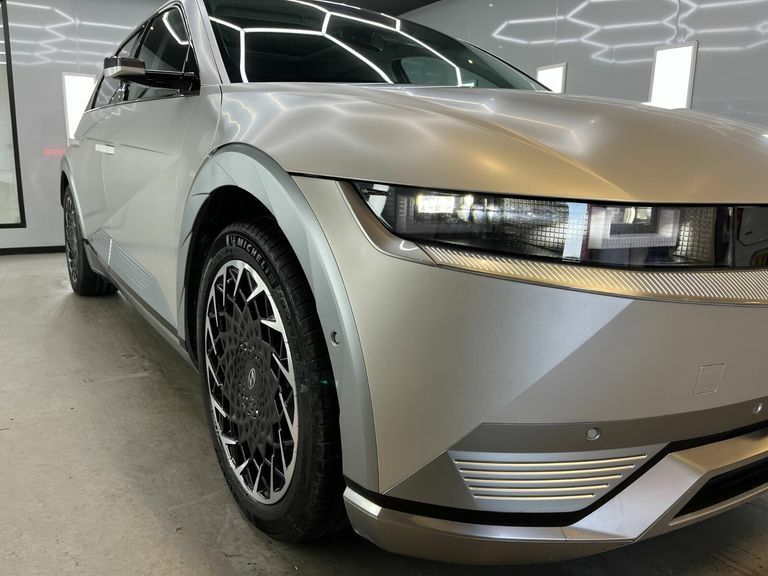 Hyundai Ioniq 5 Namsan Edition Gold #3